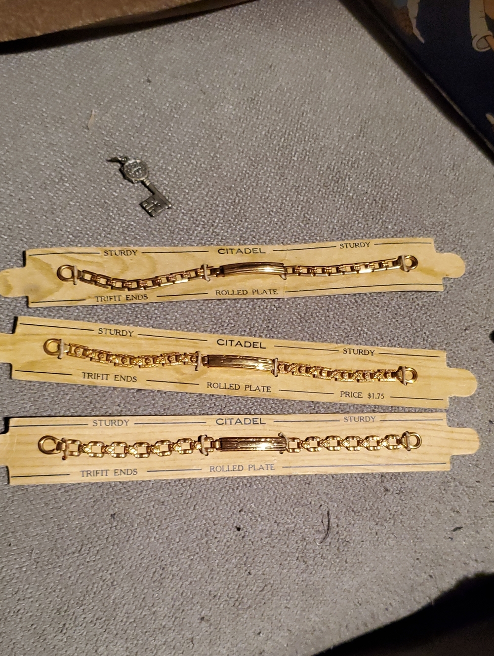 Gold-Tone Chain Bracelet - Gold